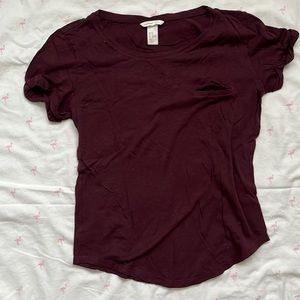 Purple shirt sleeve shirt